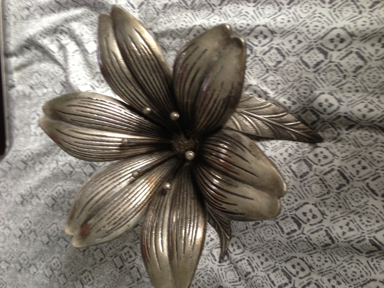Metal Flower/ Possible Candle Holder InstAppraisal